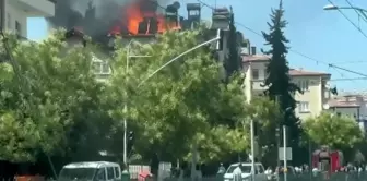 Gaziantep'te bir binanın çatısında çıkan yangın söndürüldü