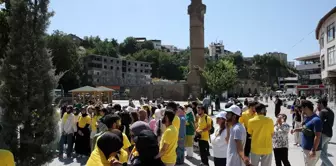 Turistik Tatvan Treni ile Bitlis'e Gelenler Tarihi ve Doğal Güzellikleri Gezdi