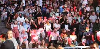 Ülkü Ocakları Kahramanmaraş İl Başkanlığı tarafından düzenlenen konserde Ali Kınık ve İlyas Öztürk sahne aldı