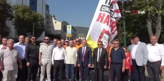 Taksicilere yapılan saldırılara dikkat çekmek için 16 kilometre koştular