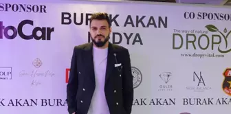 Ünlü Yönetmen Burak Akan'dan Yaza Veda Partisi