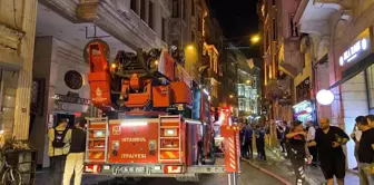 Beyoğlu'nda 9 Katlı Otelin Bodrum Katında Yangın Çıktı