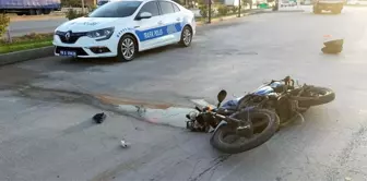 Çorum'da Kamyonun Çarptığı Motosiklet Sürücüsü Yaralı Kurtuldu