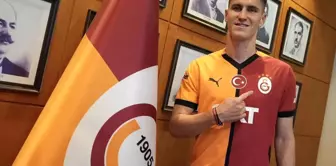 Galatasaray'ın Yeni Transferi Roland Sallai Resmi İmzayı Attı