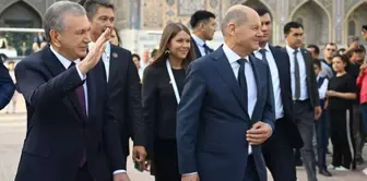 Almanya Başbakanı Scholz, Özbekistan'da Mirziyoyev ile Görüştü