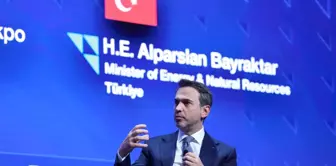 Bakan Bayraktar'dan Yenilenebilir Enerji Hedefi: 2035'te 100 Gigavat