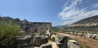 Myra Antik Kenti'nde Andriake Limanı Kazı ve Koruma Çalışmaları Devam Ediyor