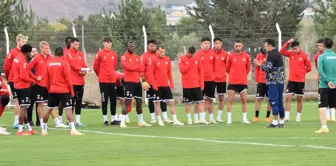 Sivasspor Teknik Direktörü Bülent Uygun: 'Zor bir maç bizi bekliyor'