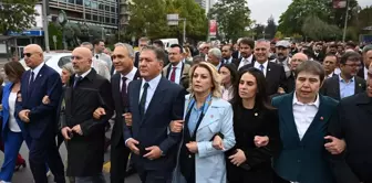 CHP ve Sendikalar, Okul Sorunlarına Dikkat Çekmek İçin Eylem Yaptı