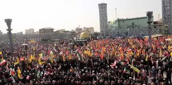 İran'da General Abbas Nilfuruşan İçin Cenaze Töreni Düzenlendi