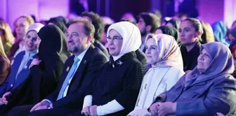 Emine Erdoğan, Uluslararası Farkındalık Zirvesi'nde 'kadın' vurgusu yaptı Açıklaması