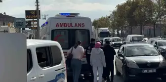 Düzce'de Otobüs ile Otomobil Çarpıştı: 2 Yaralı