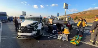 Manisa'da Trafik Kazası: 4 Yaralı