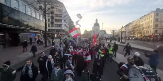 Stockholm'de İsrail Saldırılarına Karşı Büyük Protesto