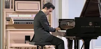 Genç Türk Piyanistler Çaykovski Konservatuvarı'nda Konser Verdi