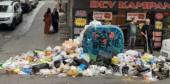 Buca'da Grev Nedeniyle Çöp Krizi: Sakinlerden Tepkiler