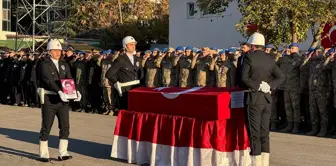 Tunceli'de kaza sonucu şehit olan polis memuru Yiğit için tören düzenlendi