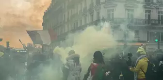 Sarı Yelekliler, Hareketin 6. Yıl Dönümünde Paris'te Gösteri Düzenledi