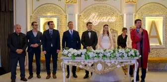 Ahmet Kaya'dan Özel Nikah Töreni