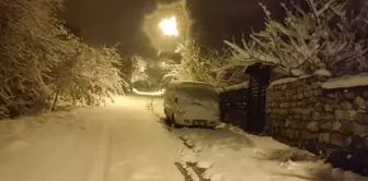 Osmaneli'nde Mevsimin İlk Karı Düştü