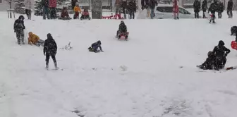 Erzurum'da Kar Tatili, Çocuklar Kızakla Eğlendi