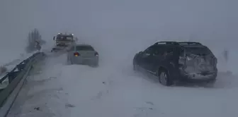 Kayseri ve Nevşehir'de Yoğun Kar Yağışı Nedeniyle Eğitime Ara Verildi