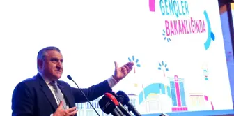 Bakan Bak, Gençlerle Bir Araya Gelerek Sporun Önemi Üzerine Konuştu