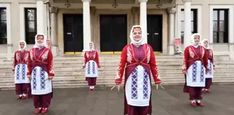 Bolu Öğretmenleri Halk Oyunları Topluluğuyla Geleneksel Kültürü Yaşatıyor