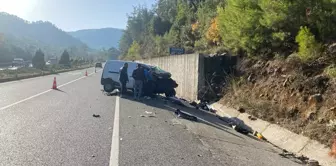 Marmaris'te Kamyonet Kazası: İki Çocuk Hayatını Kaybetti