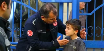 Antalya'da Yangın: Küçük Çocuk ve Ablası Panik İçinde