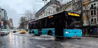 İstanbul'da Özel Halk Otobüsleri kontak kapattı