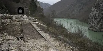 Cengiz İnşaat, Bosna Hersek'teki Sel Felaketinde Demir Yolu Hattını Bedelsiz Onarıyor