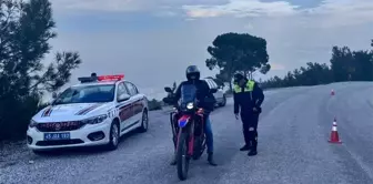 Manisa'da Trafik Denetimi: 7 Motosiklet Men Edildi, 4 Hacizli Araç Yakalandı