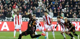 Sivasspor - Galatasaray Maçının İlk Yarısı: 2-1