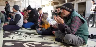 Münbiç'te İlk Cuma Namazı Terörden Arınmanın Ardından Kılındı