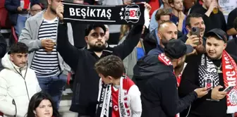 Beşiktaş'ın FC Twente Maçında Taraftara Yasak