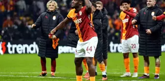 Galatasaray, Trabzonspor'u 4-3 Yenip Kutladı