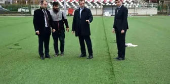 Kaymakam Güldoğan, Salihli'deki Futbol Sahası Yenileme Çalışmalarını İnceledi