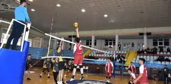 Reşit Karabacak Spor Lisesi, Voleybolda Hem Kızlarda Hem de Erkeklerde İl Şampiyonu Oldu