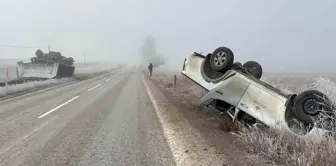 Eskişehir'de Buzlanma Nedeniyle Kamyonet Şarampole Devrildi