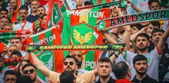 Koli koli gidiyor: Amedspor tırları Almanya'ya doğru yola çıktı