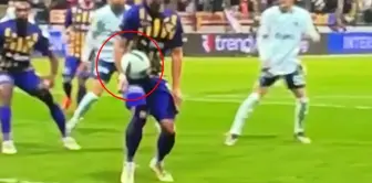 El var mı, yok mu? Fenerbahçe bu pozisyonda penaltı bekledi