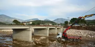 Kumluca'da Dere Islah ve Taşkın Koruma Çalışmaları İncelendi