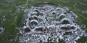 Tarihi Tol Han, Doğaseverlerin İlgi Odağı Olmaya Devam Ediyor