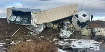 Sivas'ta Buzlanma Nedeniyle İki Trafik Kazası: 1 Yaralı