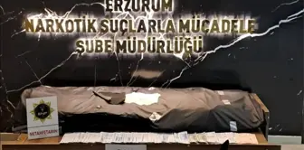 Erzurum'da Uyuşturucu Operasyonunda 7.6 Kilogram Uyuşturucu Ele Geçirildi