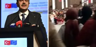 Mülakat mağduru öğretmenler, Bakan Tekin'i protesto etti