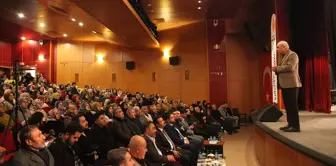 Ahlat'ta Yazar Prof. Dr. Nurullah Genç ile Söyleşi Düzenlendi