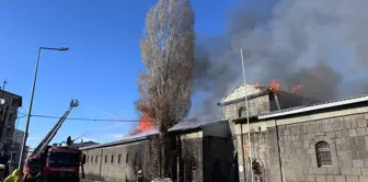 Erzurum'da 160 yıllık Taş Ambarlar'da yangın çıktı