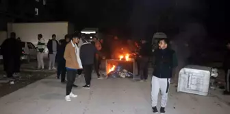 Şanlıurfa'da Elektrik Kesintisine Tepki: Sakinler Yolu Kapatıp Protesto Düzenledi